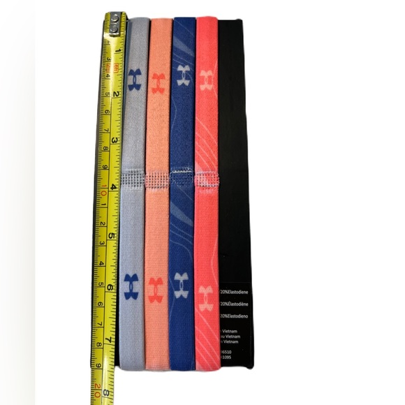 Set of 4 NIB women’s Under Armor mini headbands - Picture 2 of 3
